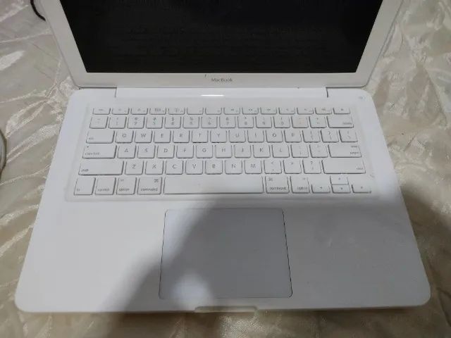 MacBook white tudo bem conservado  - Foto 3