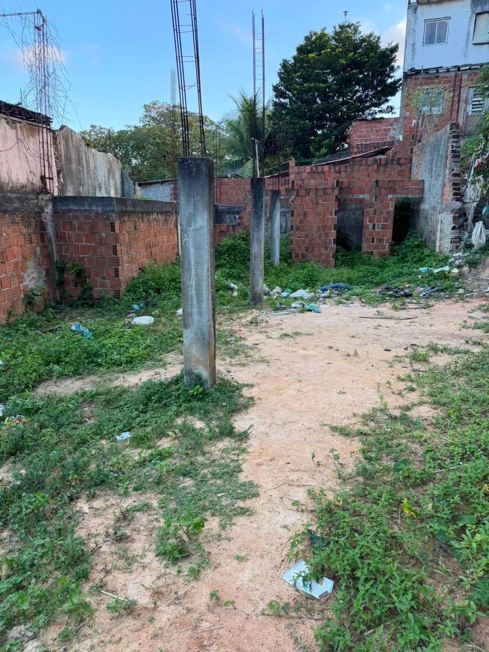 Vendo terno bem localizado  - Foto 2