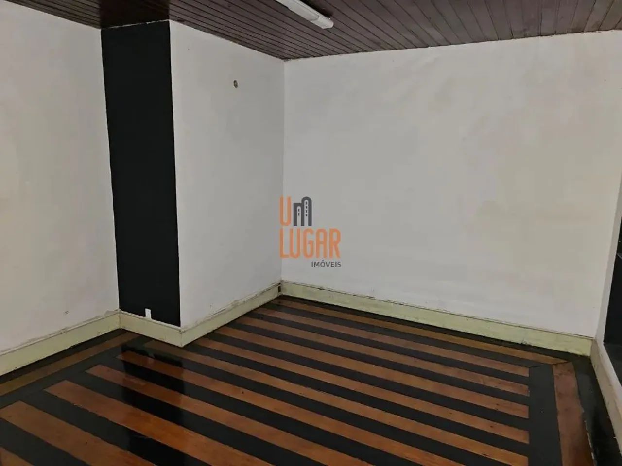 Um Lugar Imóveis Vende: Casa Comercial Ampla e Reformada, Pronta para uso na Tv. Padre Eut - Foto 11