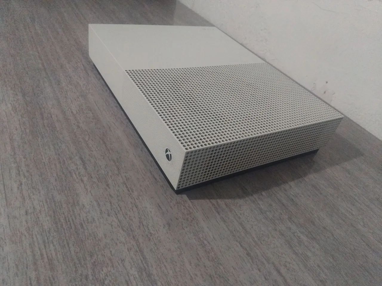 Vendo vídeo game Xbox one s 1100$ - Foto 3