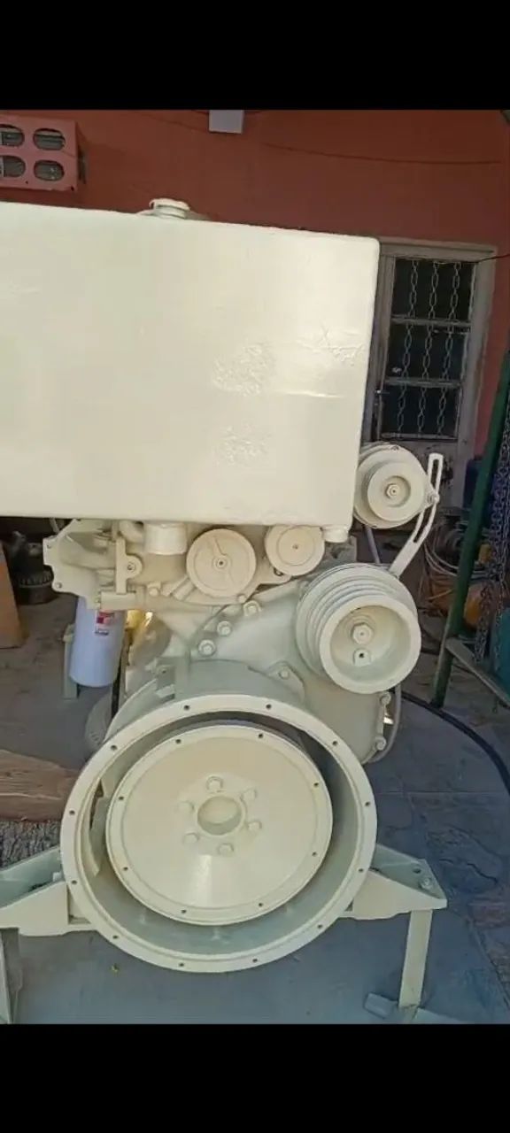 Motor marimo Cummins  - Foto 3