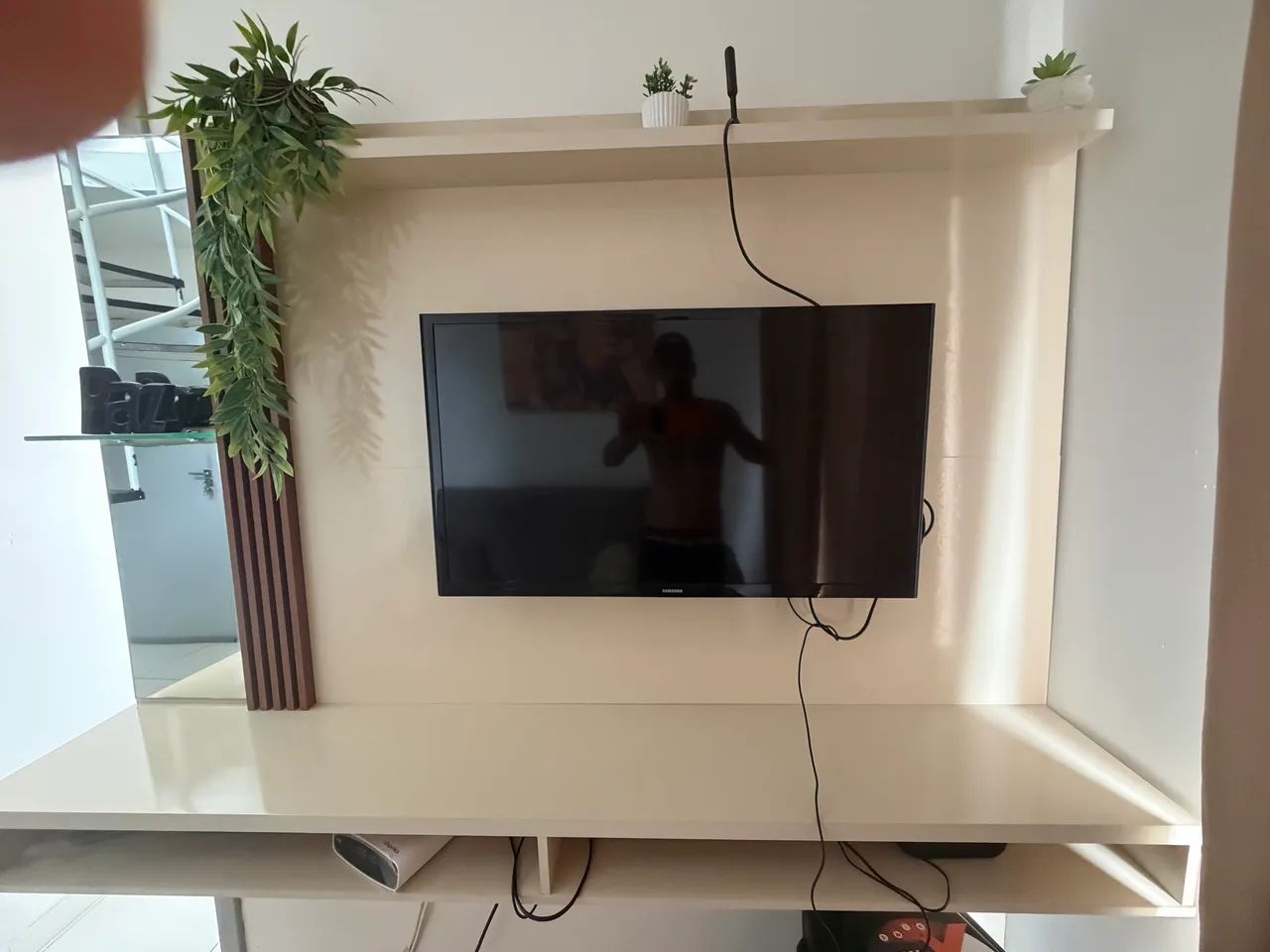 Vendo Painel home paris para tv até 55 polegadas / off white/ripado - VIANOSSA - Foto 3