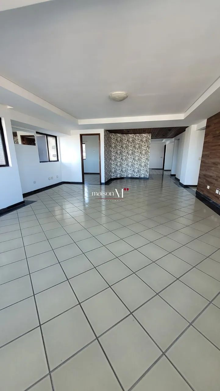Apartamento à venda no Edifício Apolônio Lima, 4 quartos em Candelária