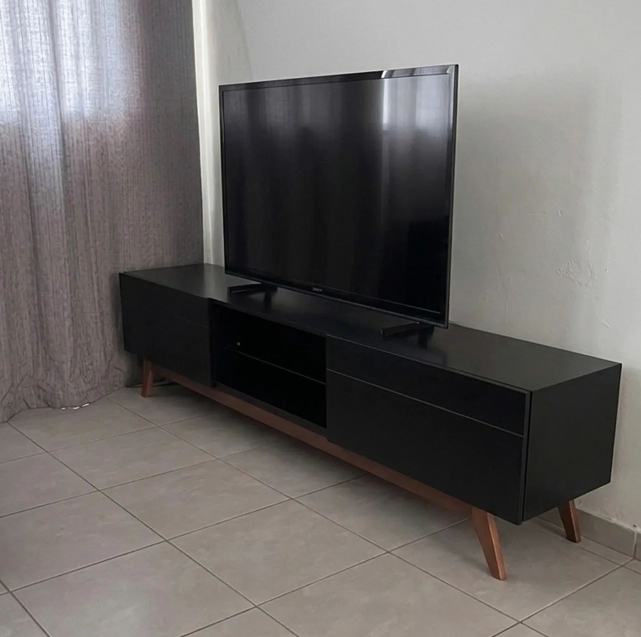 Rack Sala - precisando de troca de forro traseiro  - Foto 2