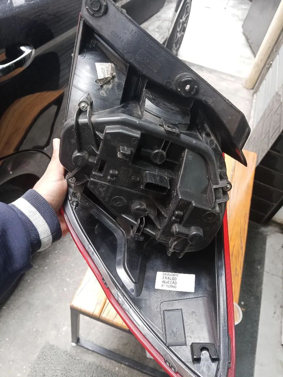 Lanterna esquerda Ford Ka Hatch 2015 - Foto 5