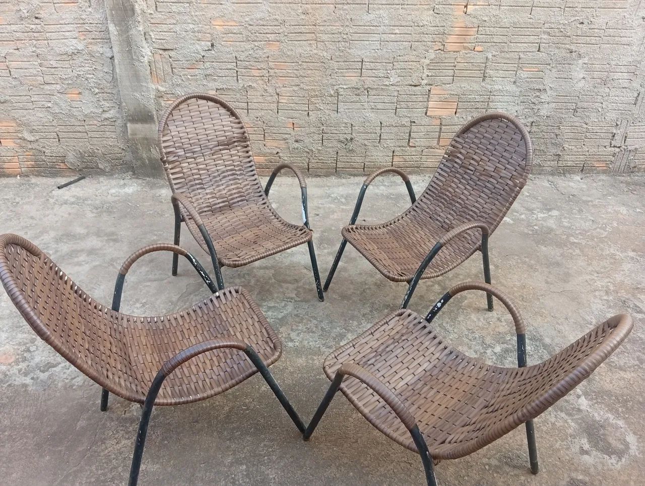 4 cadeiras por R$400