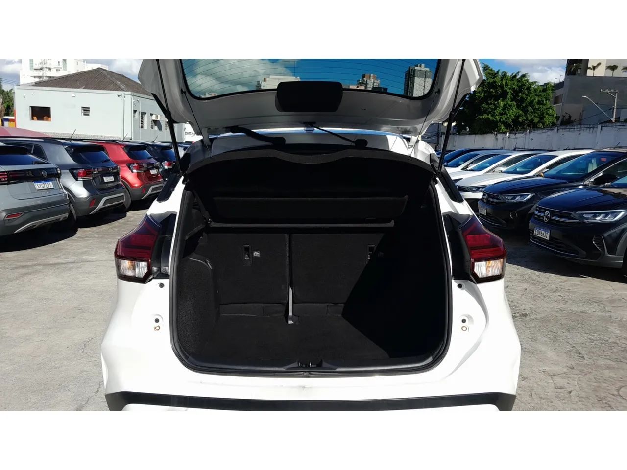 Nissan Kicks Sense 1.6 16V Flex Aut., foto 14 de 16
