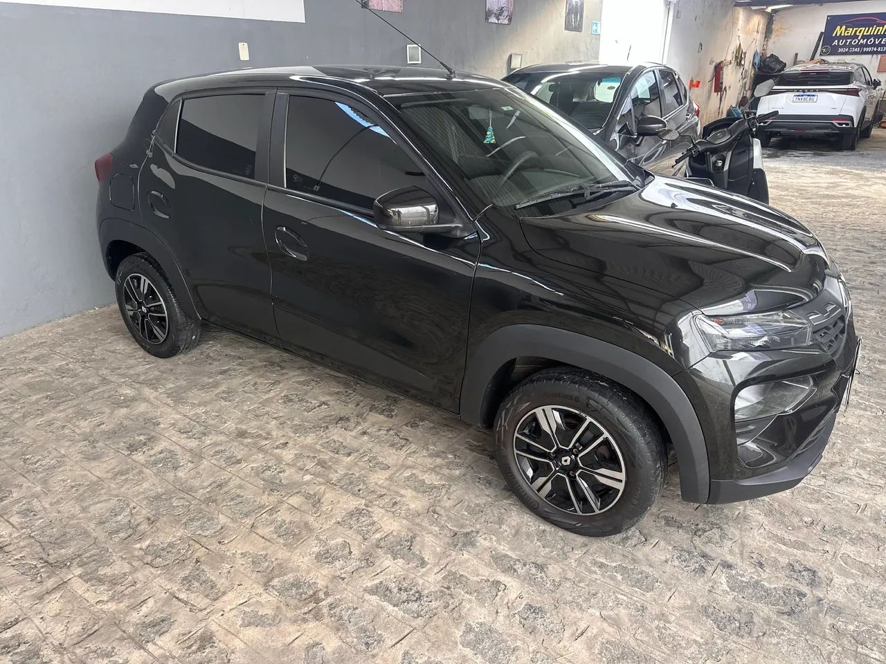 Renault Kwid Intense 1.0 Flex 12V 5P Mec. 2023