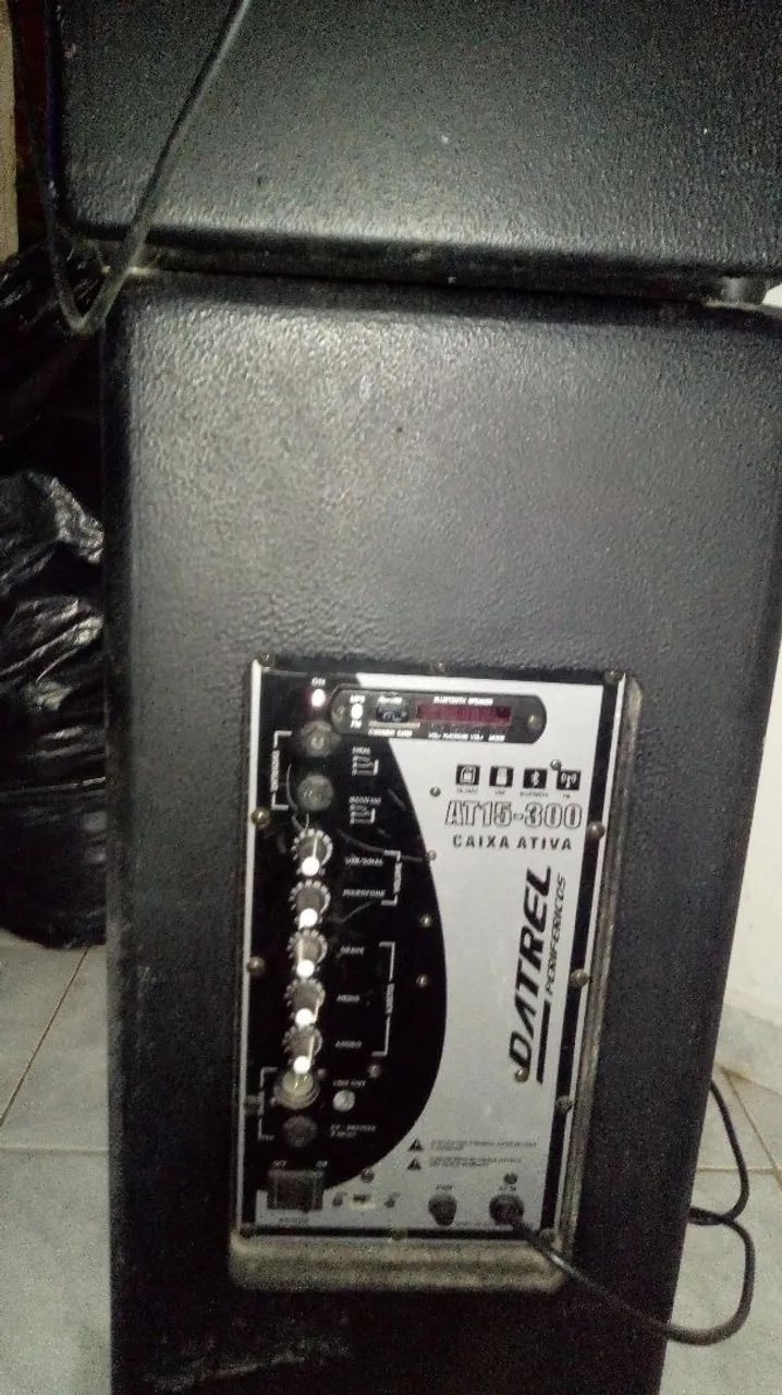 Caixa de som com pedestal  - Foto 4