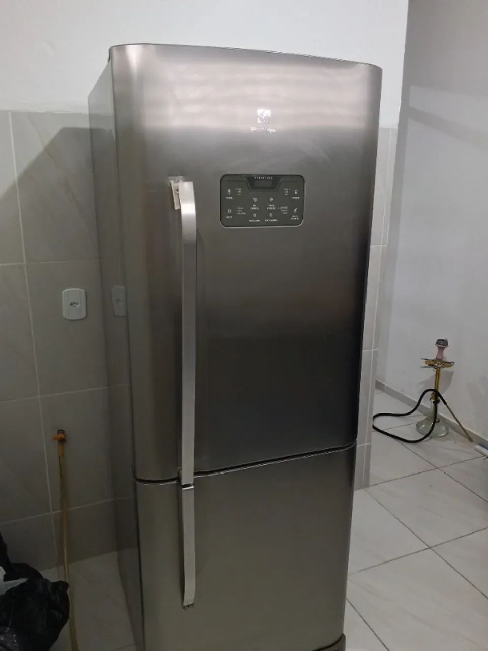 5/17.18 りえ様 Geladeira electrolux frost free db53x - Geladeiras e Freezers