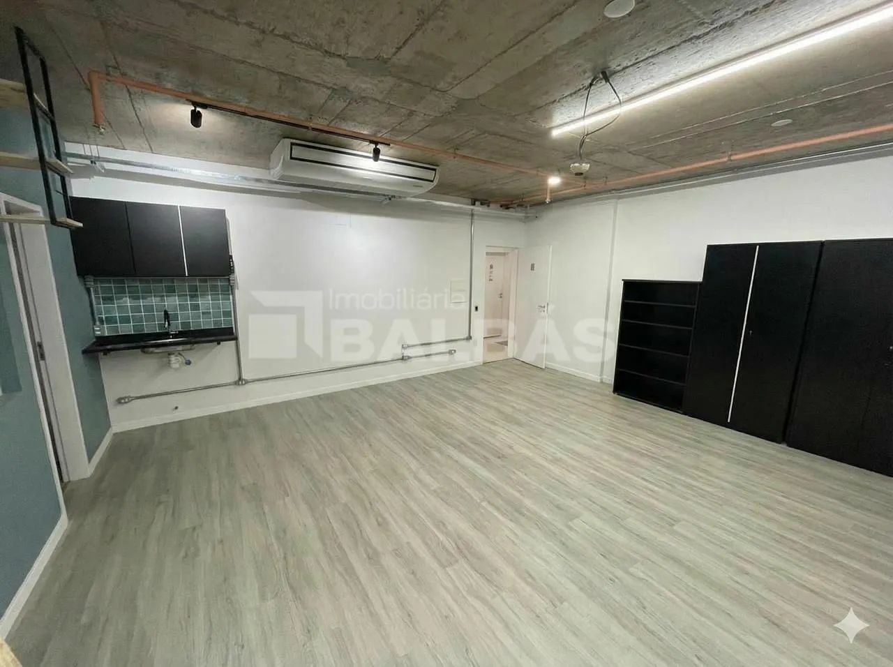 SALA COMERCIAL - AV MARQUÊS DE SÃO VICENTE - 3 PAVIMENTOS DE GARAGEM - 10 ELEVADORES - Foto 2
