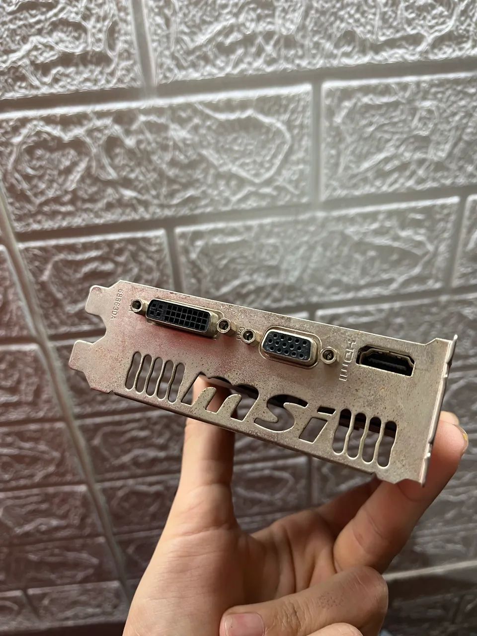Placa de vídeo GT 730 2gb GDDR3 - Foto 2