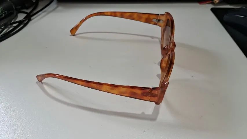 Vendo um par de óculos de sol da marca Salva Look  - Foto 4