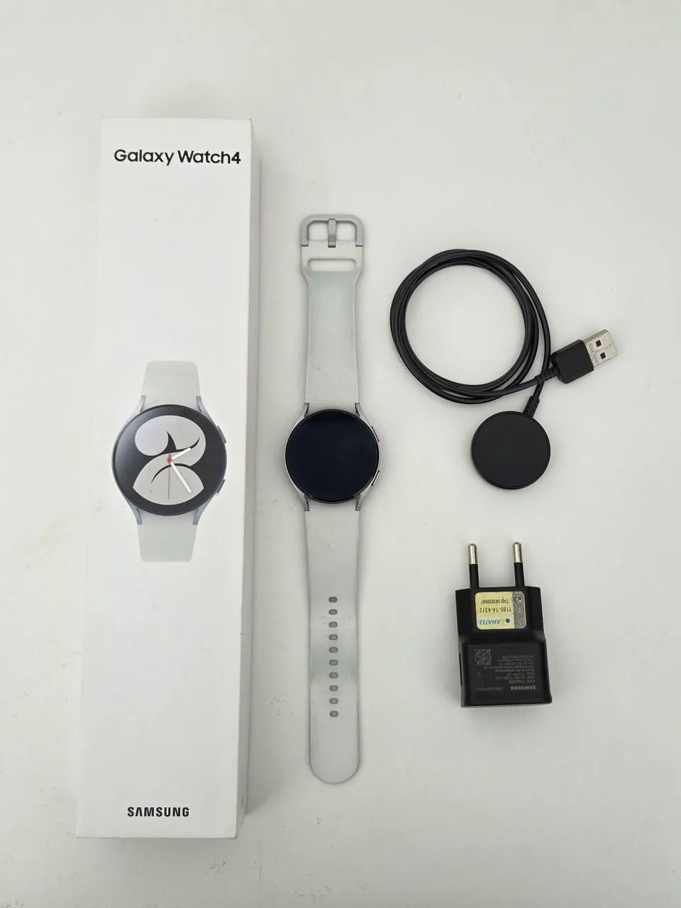 Samsung Galaxy Watch 4 BT - Prata, 40mm - Foto 2