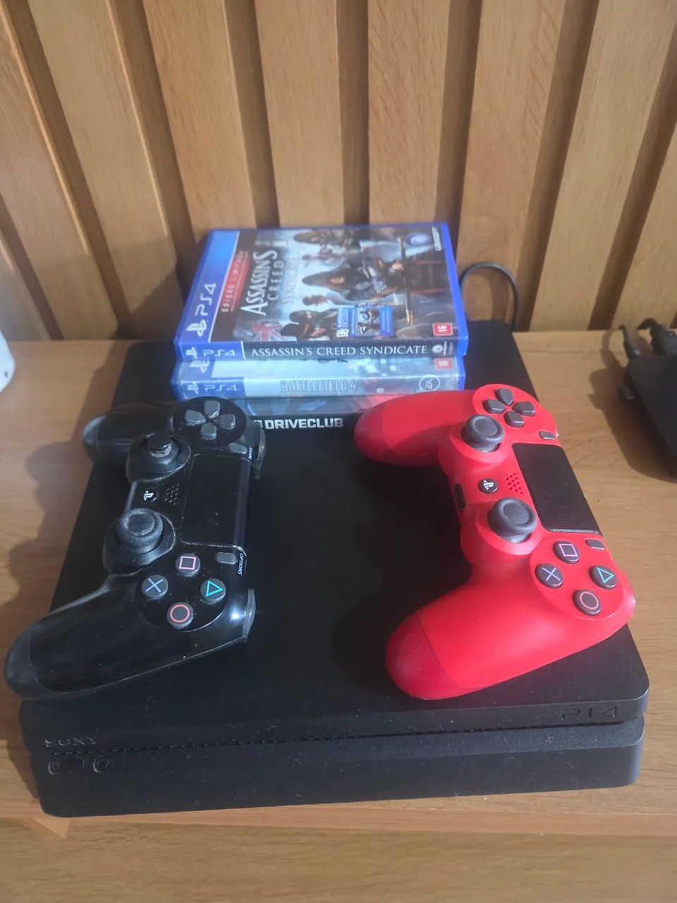 Ps4 slim 1TB