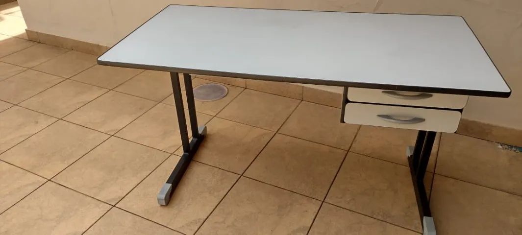 Office desk - writing desk65082762823554122