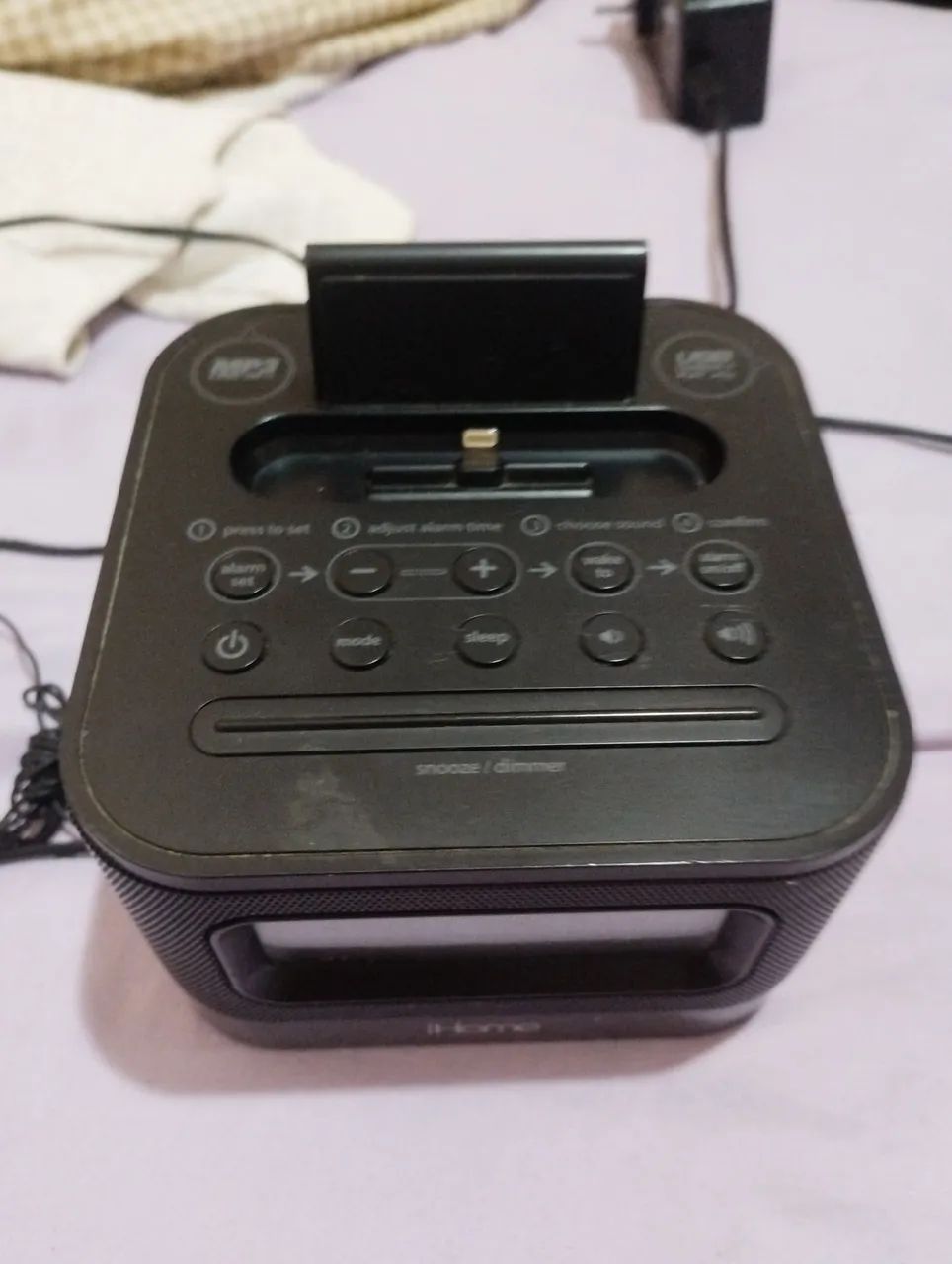 IHome apple