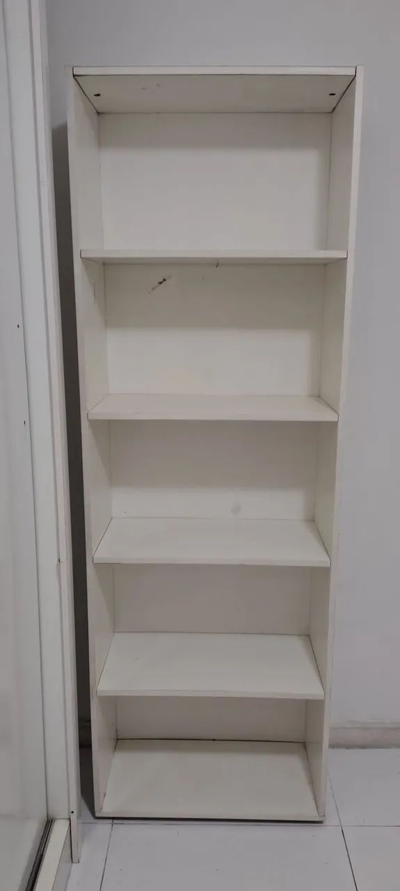 Estante e escrivaninha 