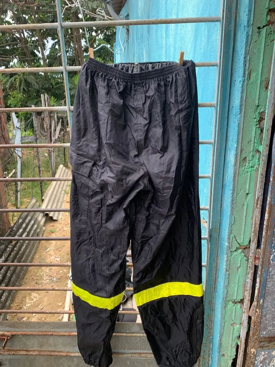Calça proteção contra chuva