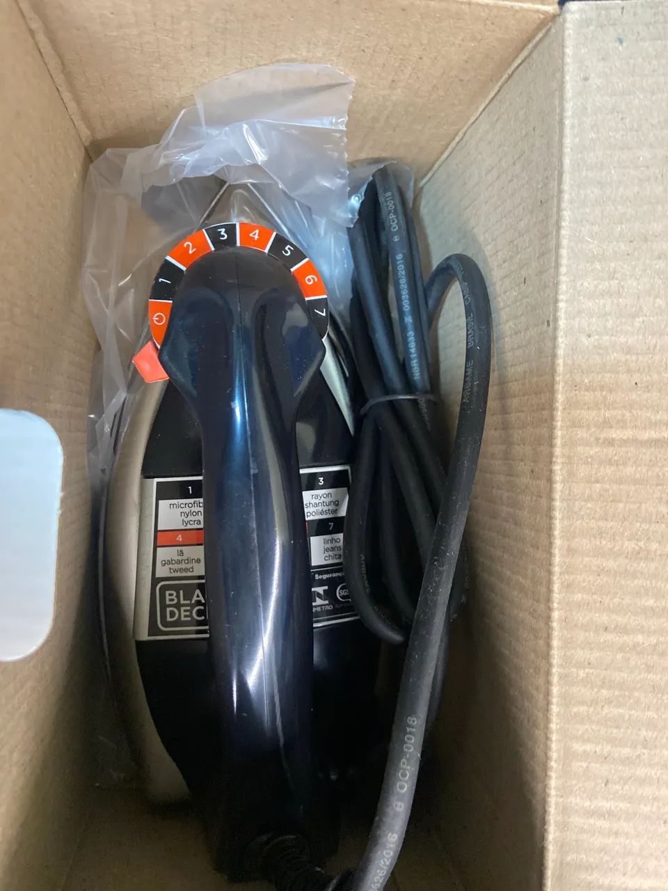 Ferro de Passar Black+Decker VFA The Classic - Foto 2