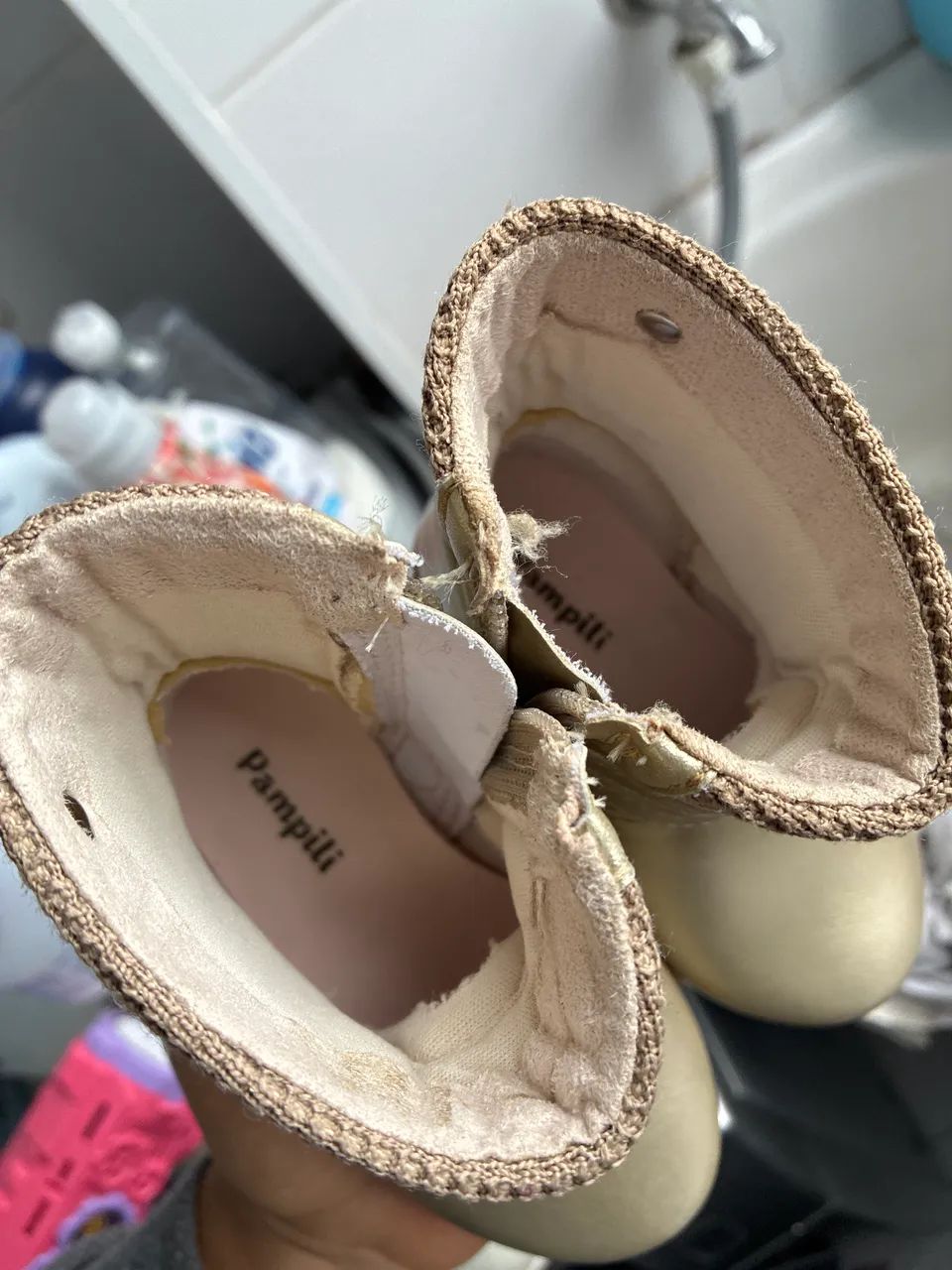 Bota pampili dourada  - Foto 2