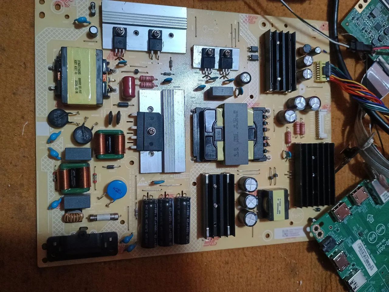 Placa principal tv Philips 65PUG7625/78 completa com fonte e todas as outras placas  - Foto 2