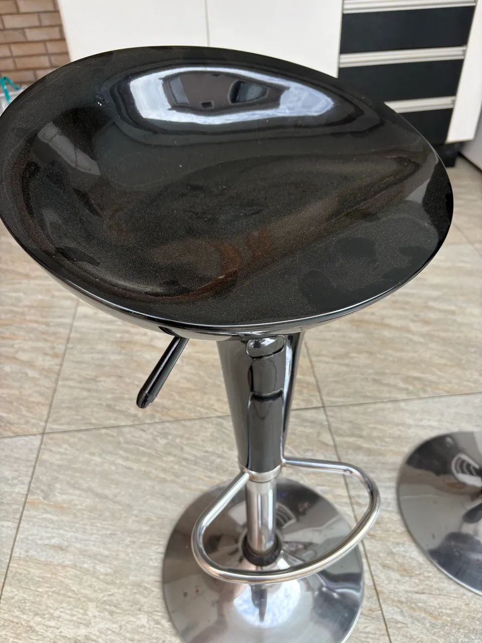 Vende se Duas Banquetas  - Foto 4