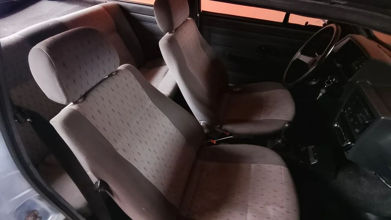 Volkswagen Gol CLI / CL 1.8 (álcool) 1994 - Foto 5