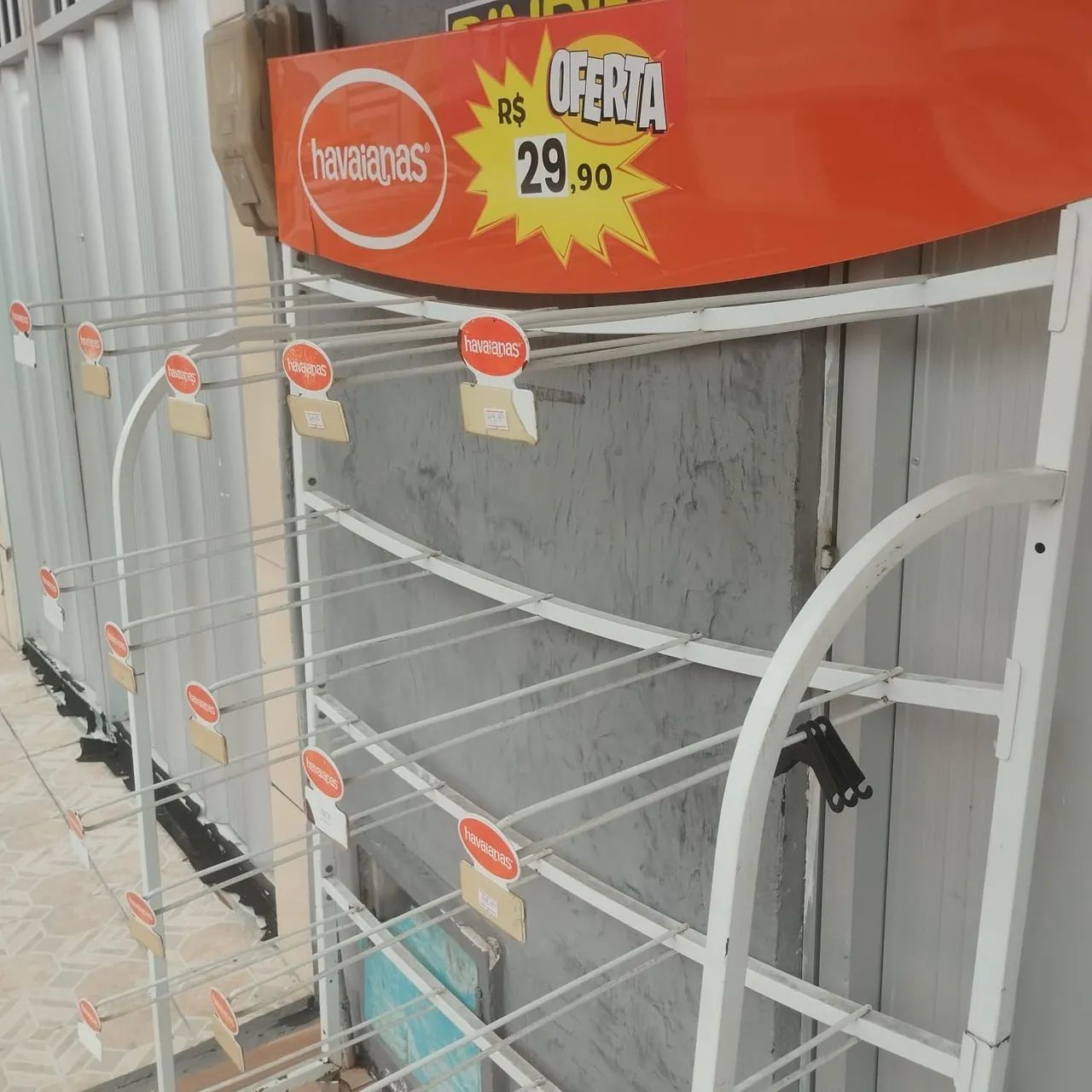 EXPOSITOR DE HAVAIANAS - Foto 2