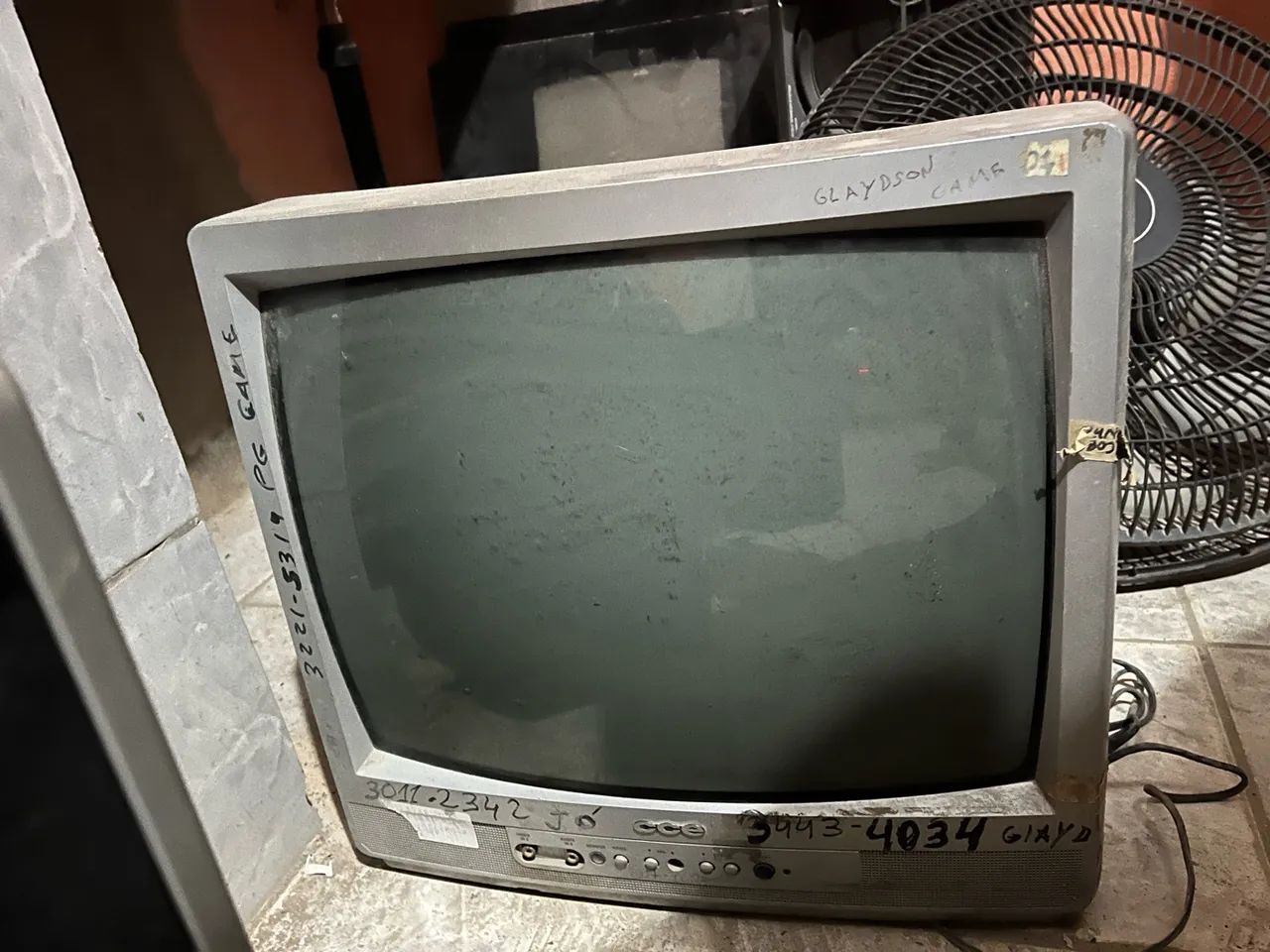 Tv 21 polegada 