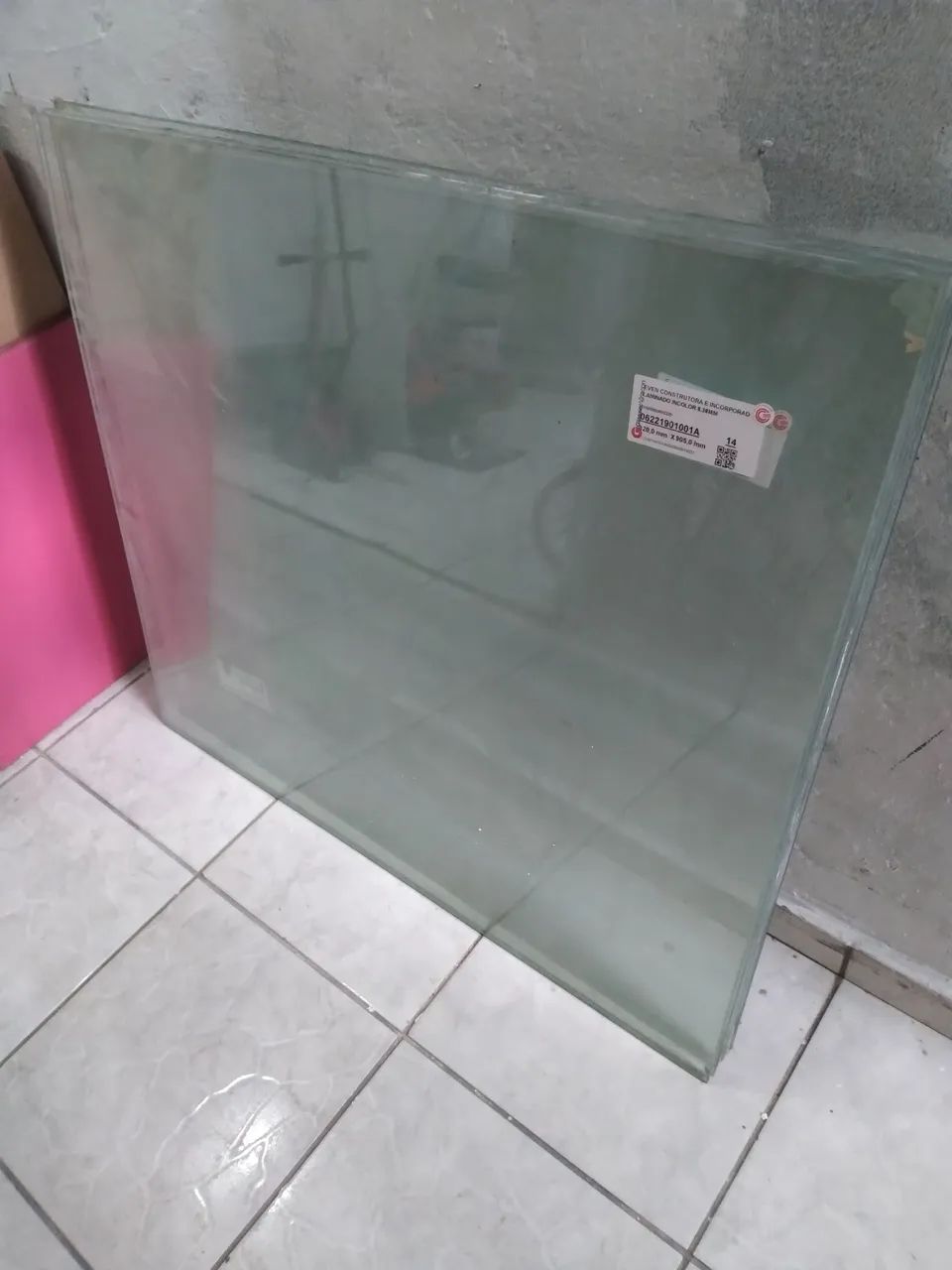 Vidro 82x90 5 peças 8mm - Foto 3