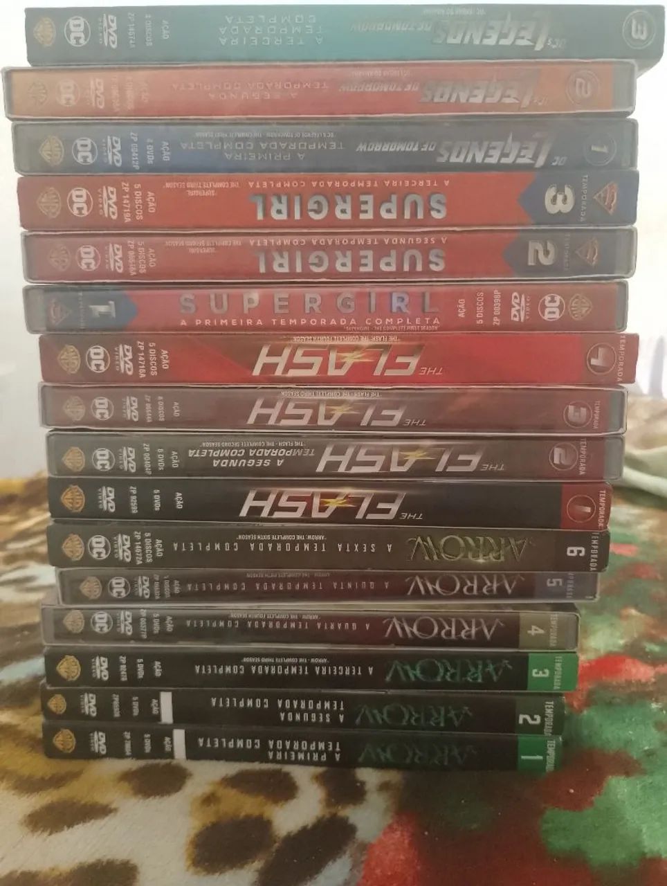 Lote dvds de séries da dc