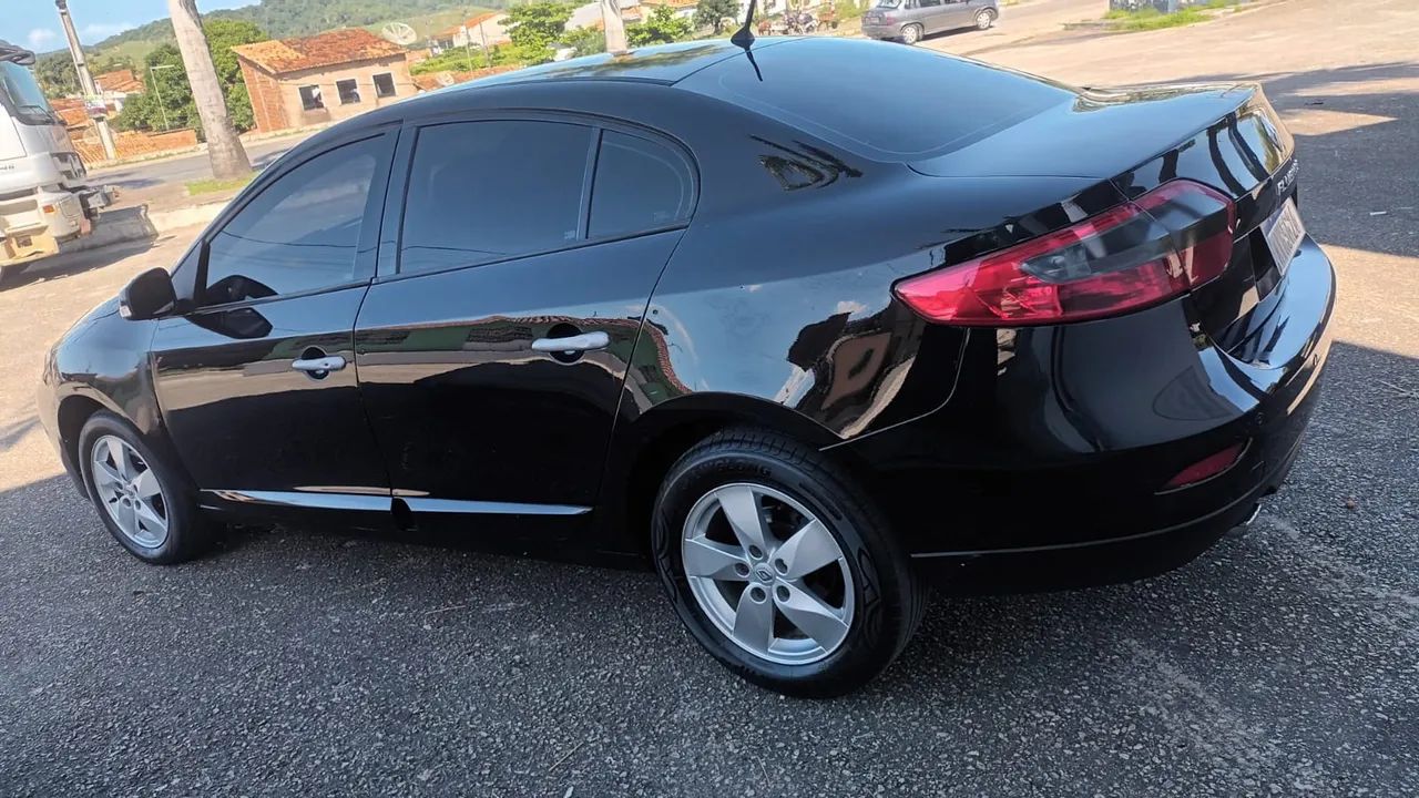 Renault Fluence Sed. Dynamique 2.0 16V Flex Aut. 2011 - Foto 5