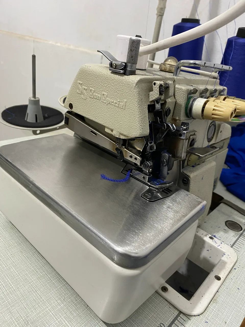 Máquina interloque industrial  - Foto 2