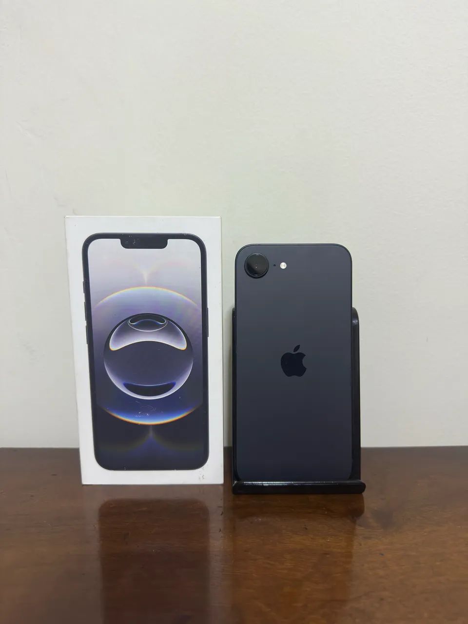 iPhone 16e 128gb preto com garantia Apple  - Foto 2