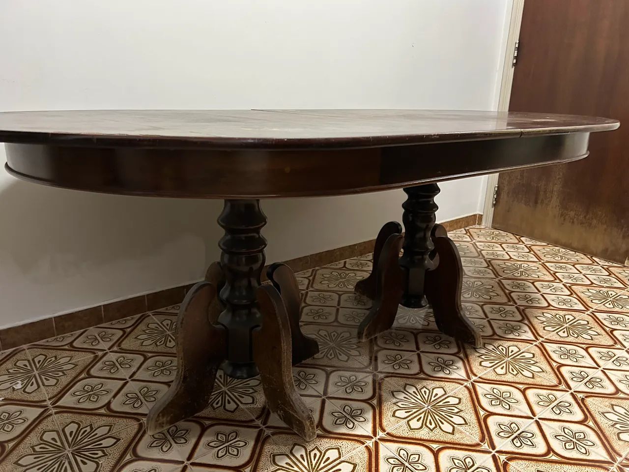 Mesa oval antiga Imbuia65204504775427120