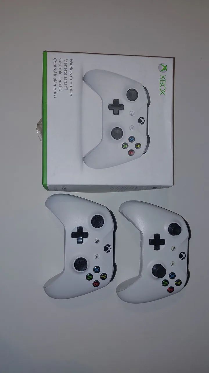 Xbox One S 1Tb + 2 Controles - Foto 3