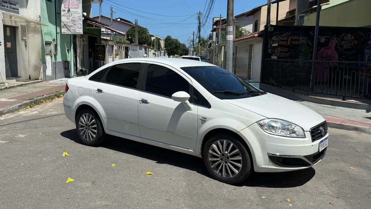 Fiat Linea Absolute 1.9/1.8 Flex Dualogic 4P 2015 - Foto 3