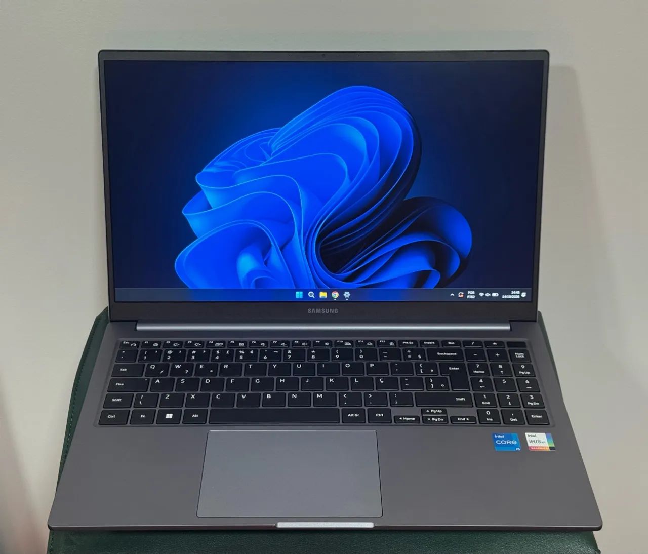 GalaxyBook 5 16gb