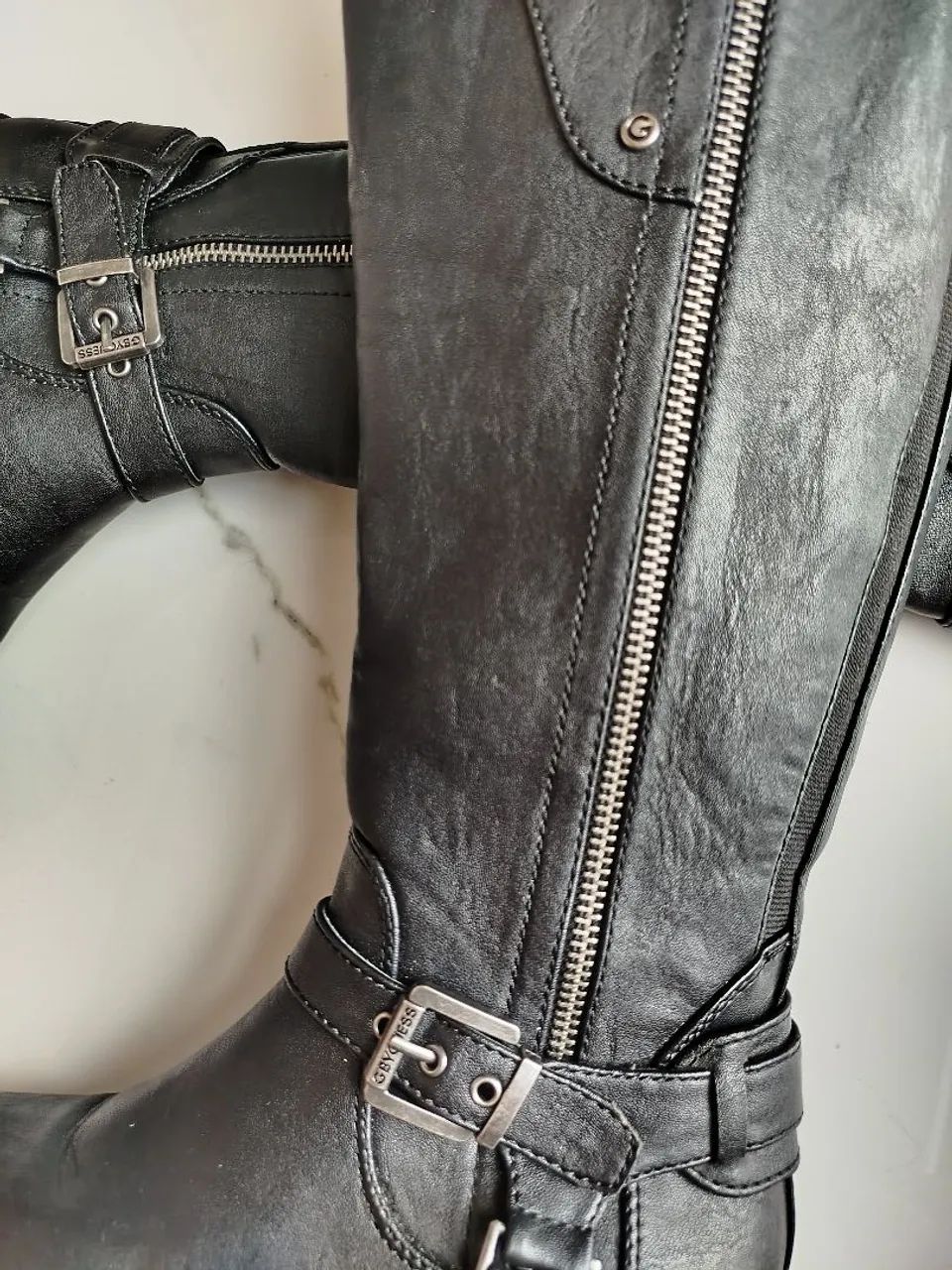 Bota Guess original importada - Foto 3