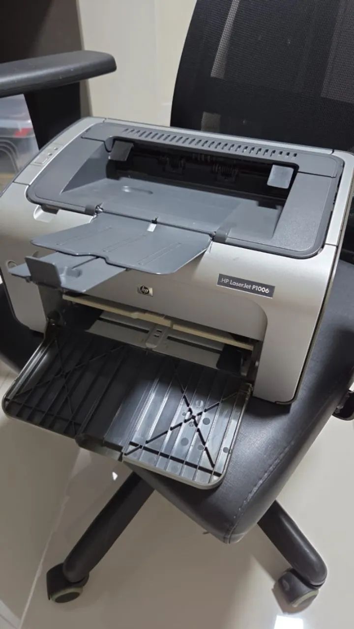 Impressora HP LaserJet P1006 - Foto 2