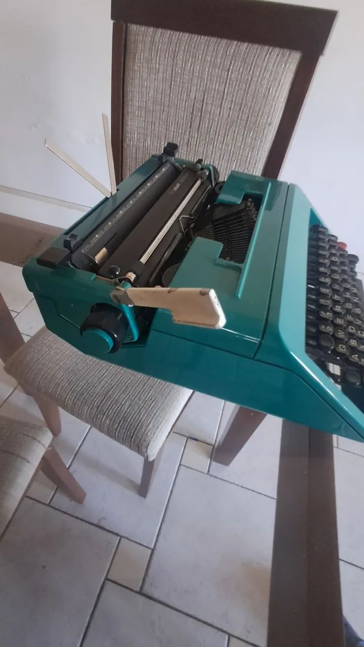 Maquina de escrrver Olivetti - Foto 5