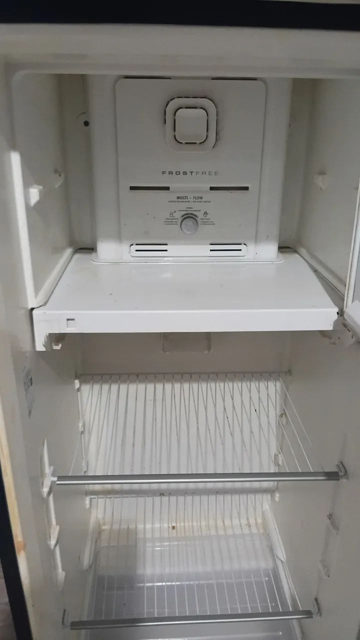Geladeira Electrolux 322 litros