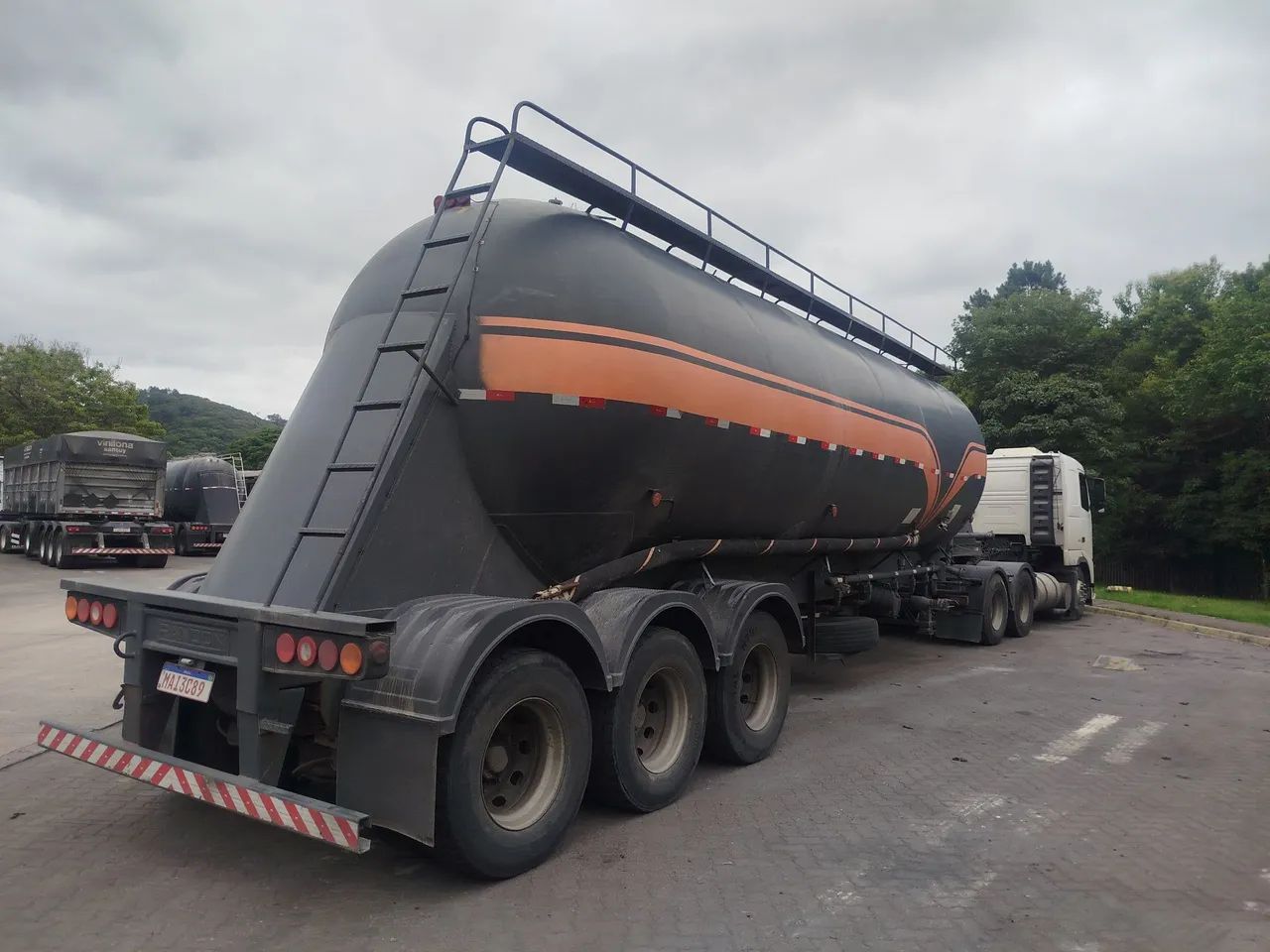 Carreta silo Cimento  - Foto 3