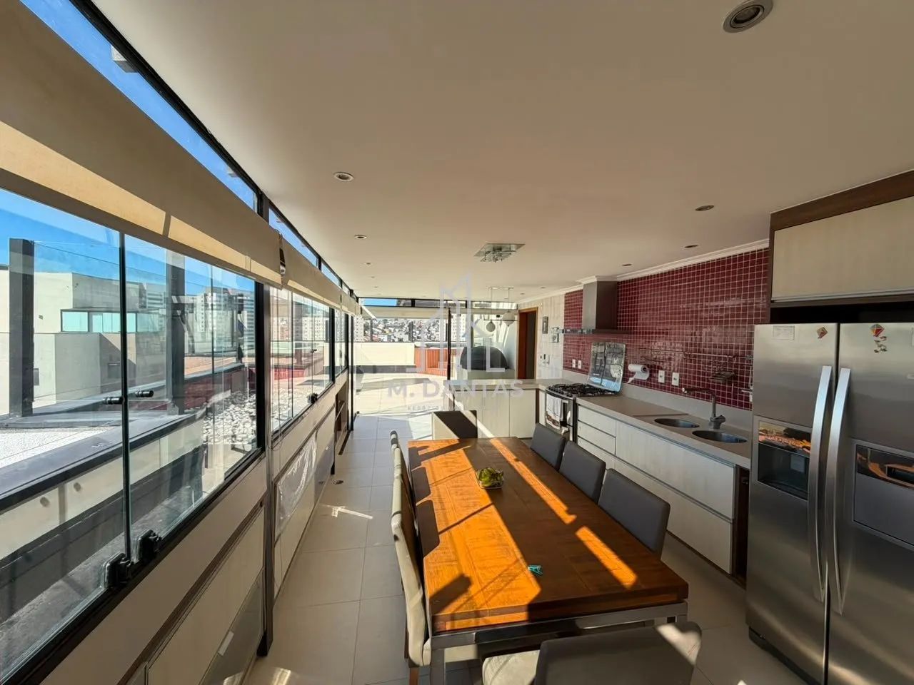 Apartamento 163m² 04 quartos 01 Suíte 02 vagas