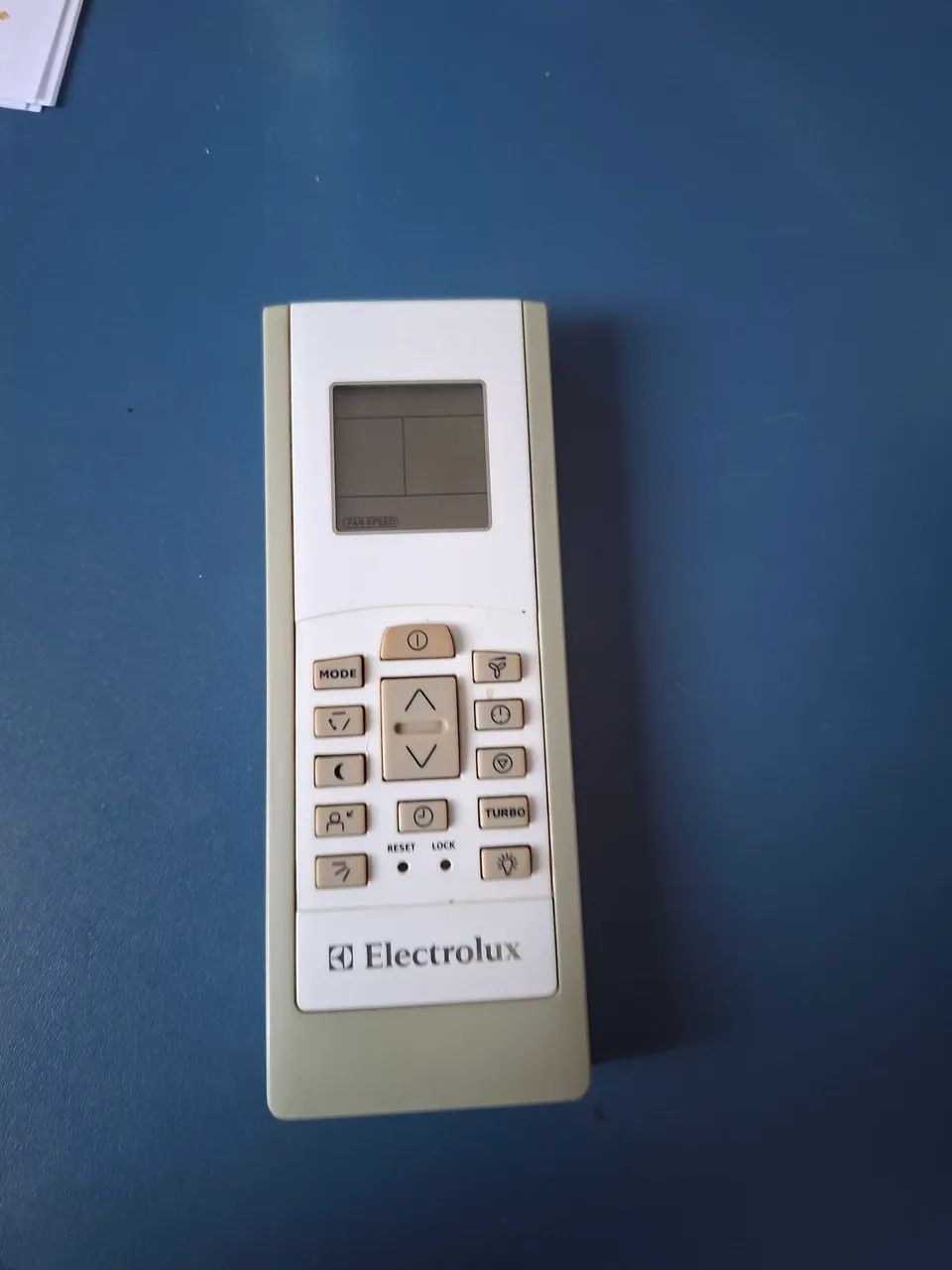 Controle de ar-condicionado Electrolux 
