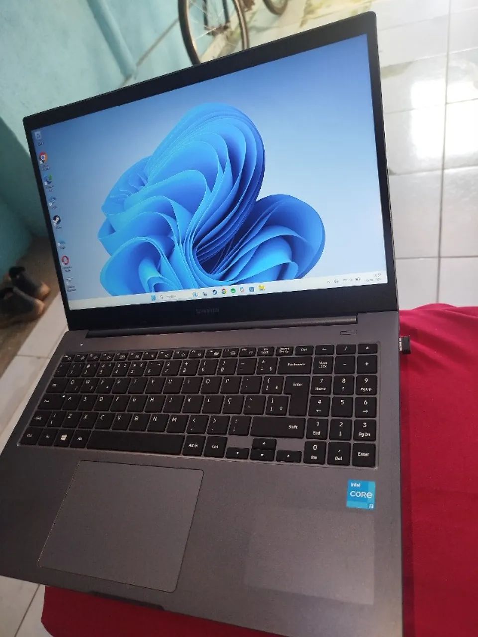 Notebook Samsung NP550 - Intel Core i3-1115G4  11GER - Foto 2