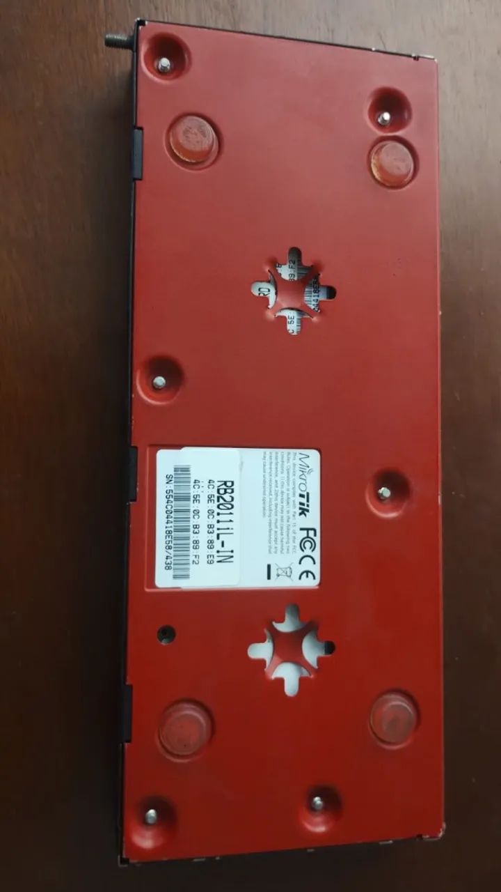 MikroTik RB2011iL-IN - Foto 3