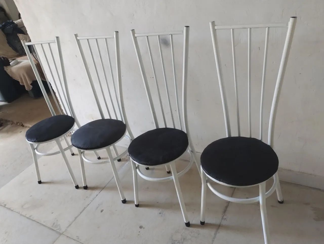 ENTREGO, conjunto de 4 cadeiras de aço  - Foto 2