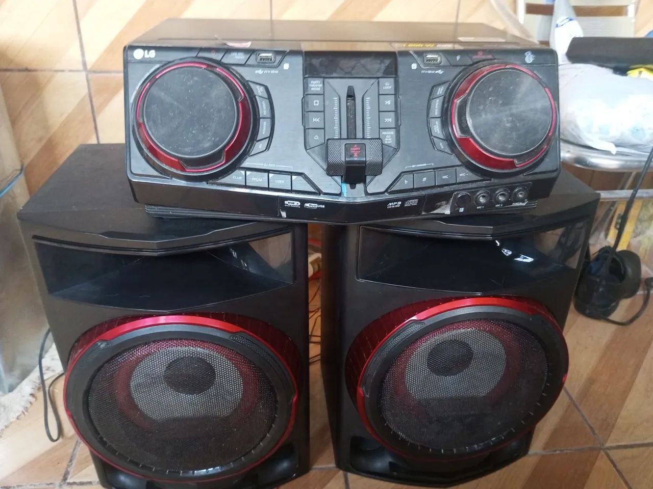 Caixa. De som LG 900wats
